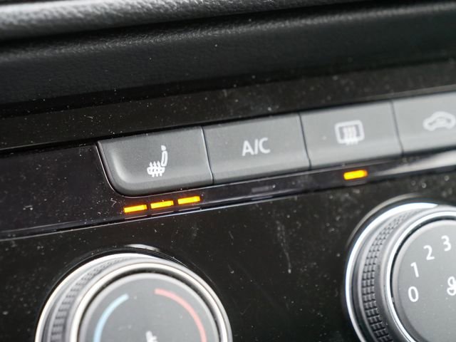 Certified 2023 Volkswagen Taos SE w/ Black Wheel Package image 37