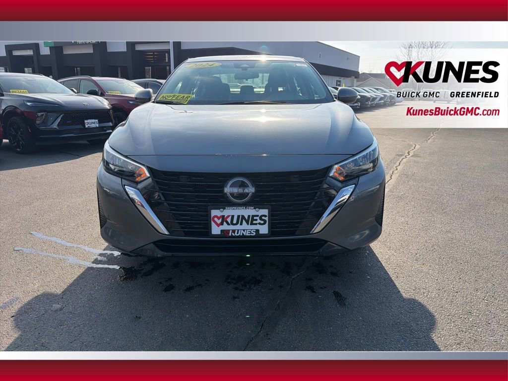 Used 2024 Nissan Sentra SV FWD image 14
