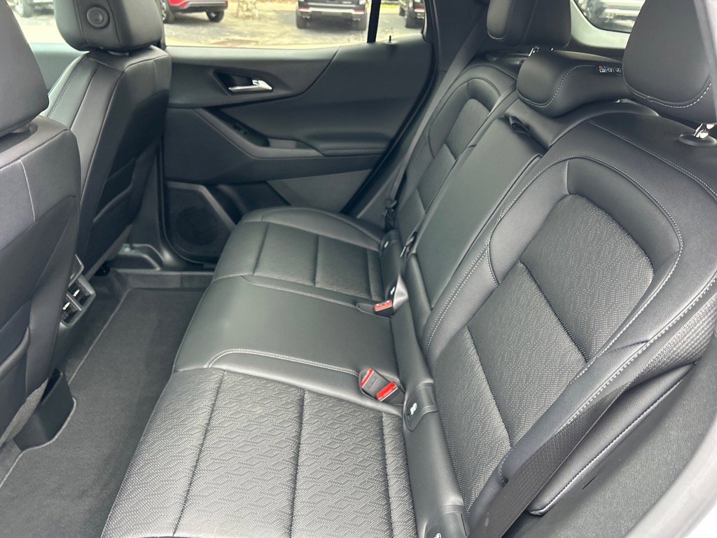 New 2026 Chevrolet Equinox LT w/ Convenience Package II image 7