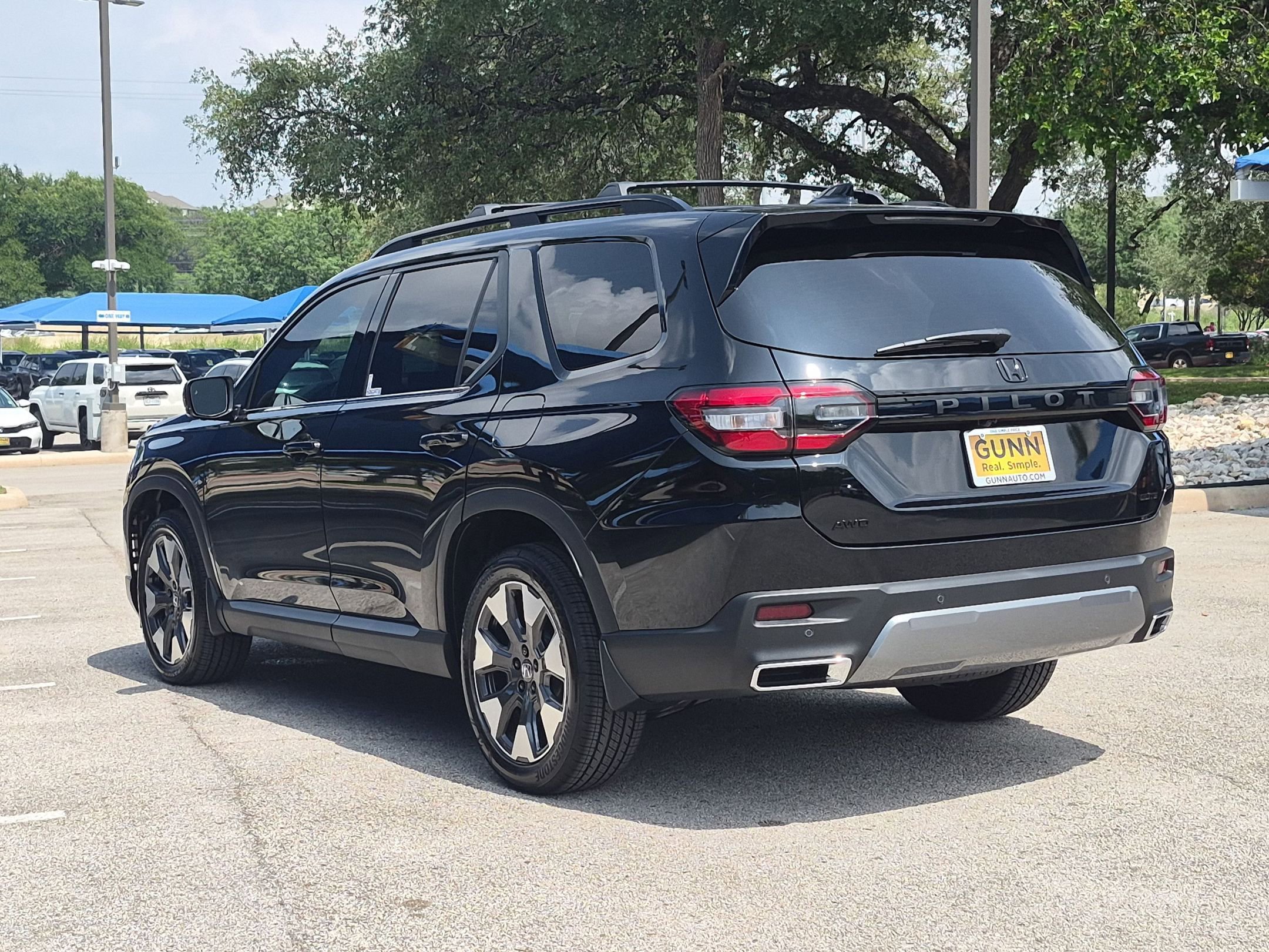 New 2026 Honda Pilot Elite image 3