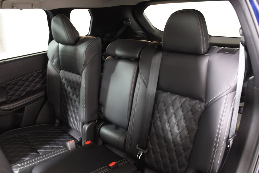 Used 2023 Mitsubishi Outlander SEL image 28