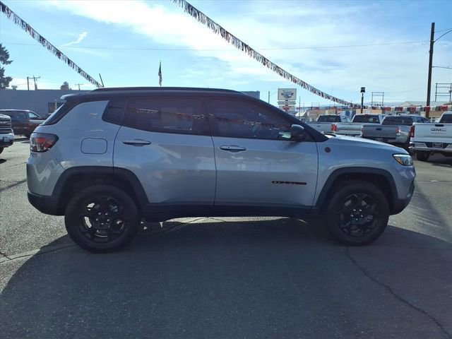 Used 2023 Jeep Compass Trailhawk w/ Trailhawk Elite Group image 5