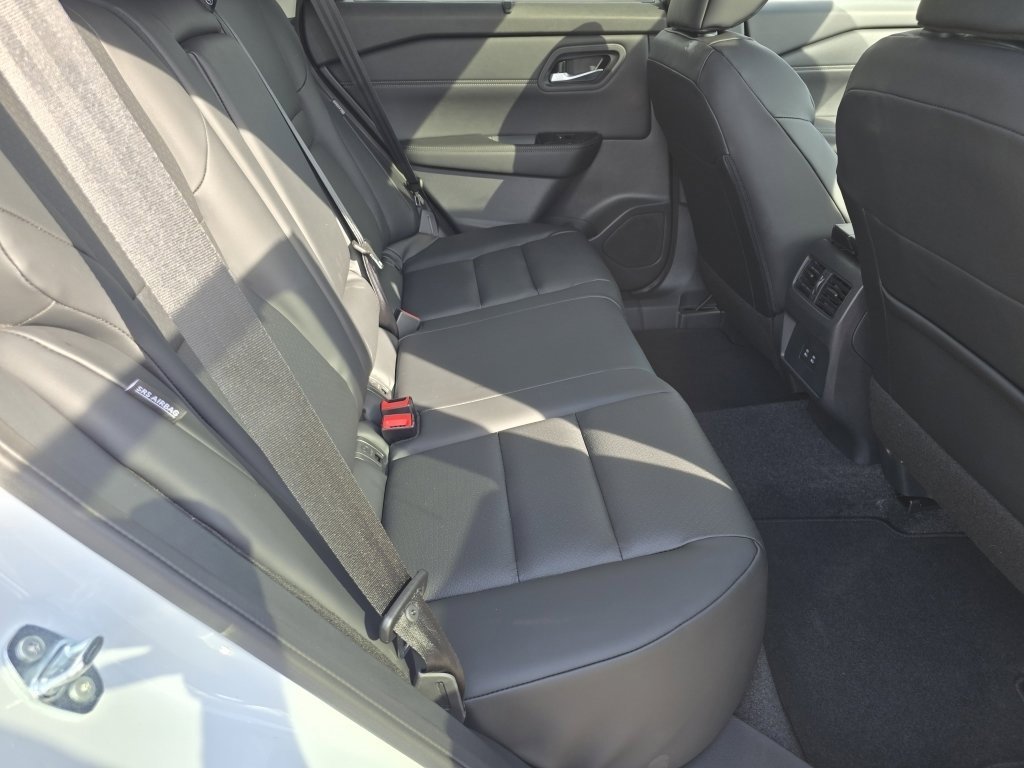 New 2026 Nissan Rogue SV w/ SV Premium Package image 12