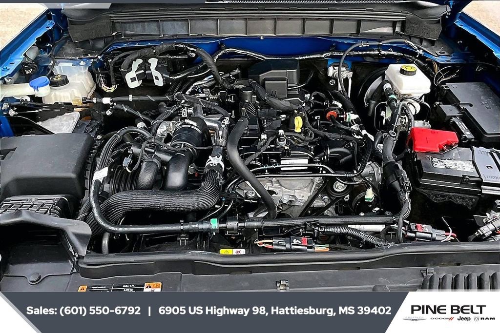 Used 2022 Ford Bronco Outer Banks image 8