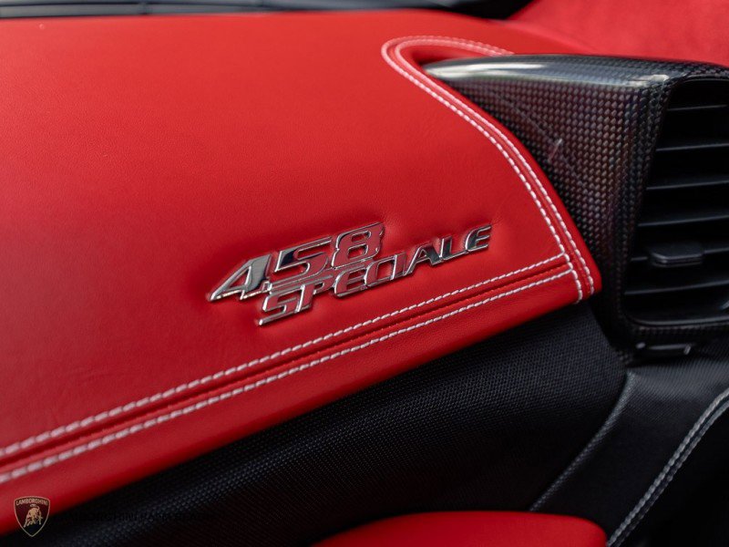 Used 2015 Ferrari 458 Speciale Coupe image 33
