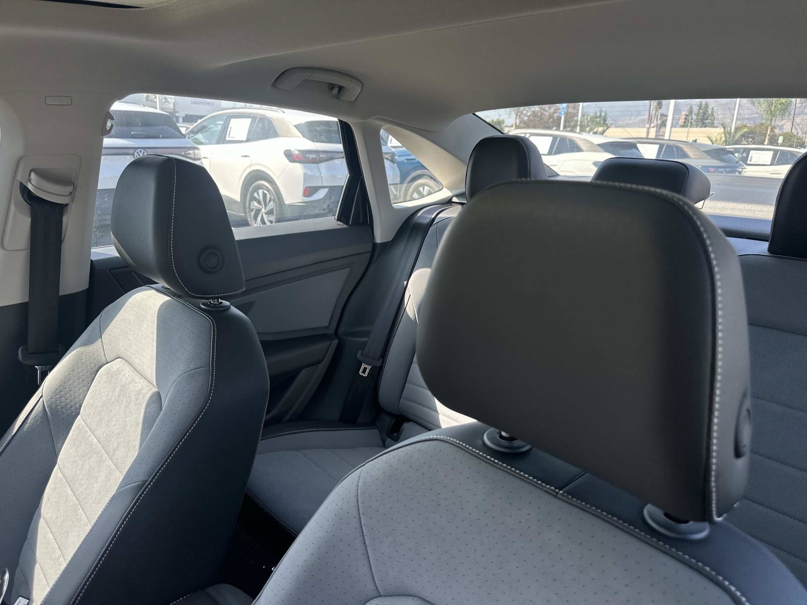 New 2026 Volkswagen Jetta SE FWD image 24