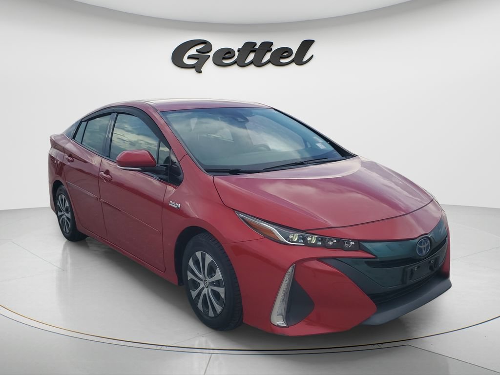 Used 2020 Toyota Prius Prime XLE FWD image 3