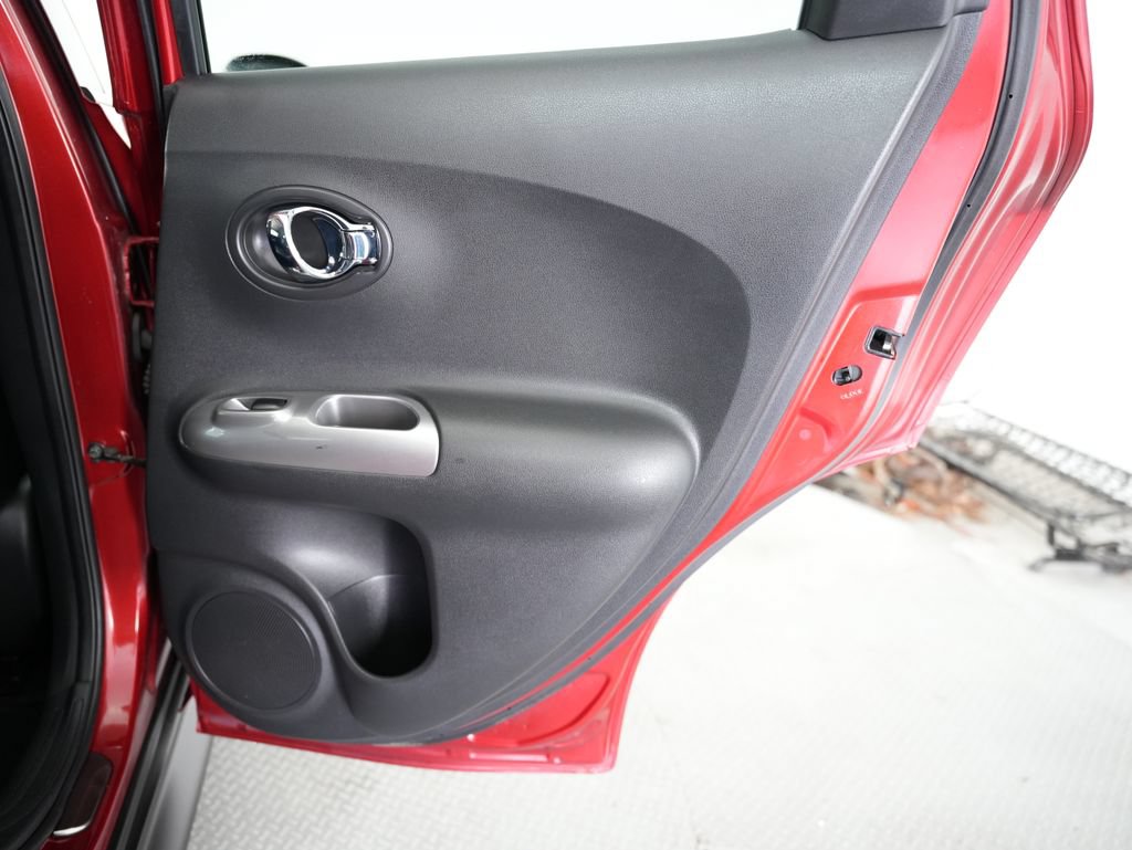 Used 2011 Nissan Juke SL w/ Sport Pkg AWD/4WD image 32