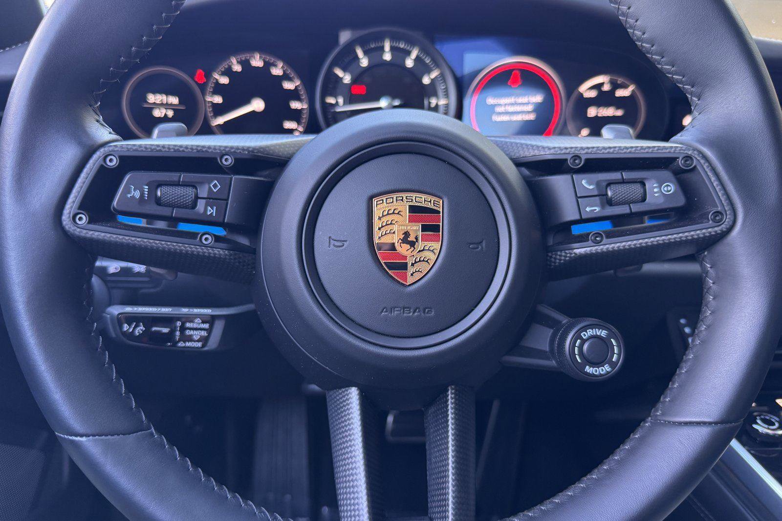 Used 2023 Porsche 911 Carrera 4S image 26