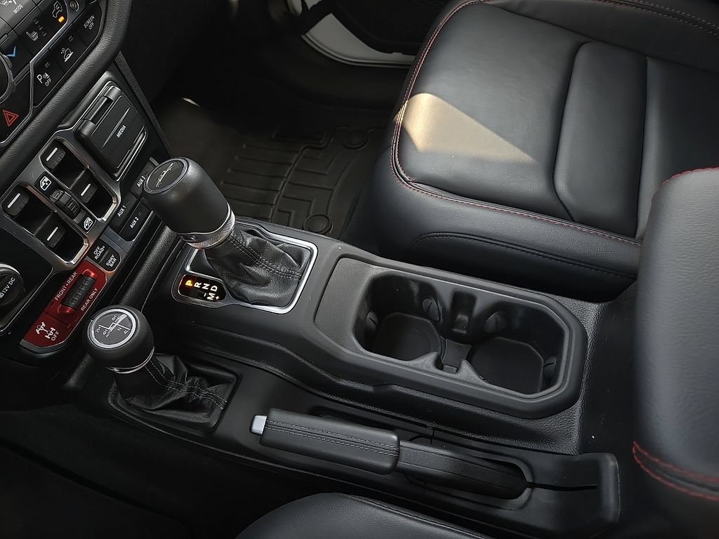 Used 2024 Jeep Gladiator Rubicon AWD/4WD image 20