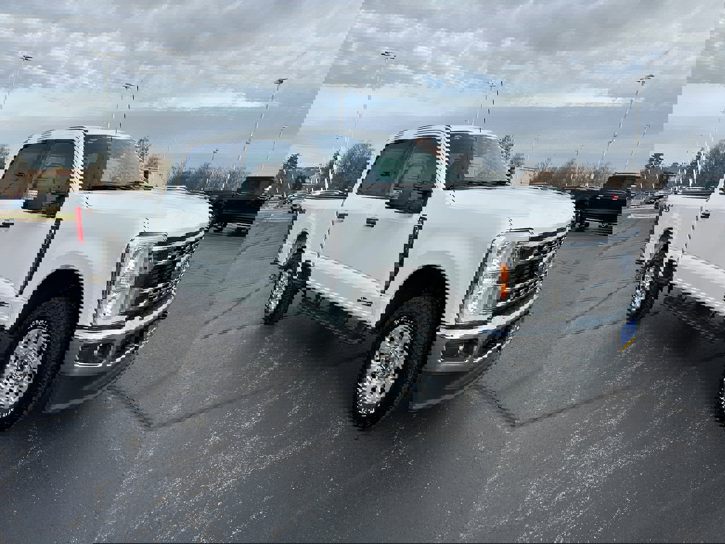 Certified 2024 Ford F250 XLT image 3