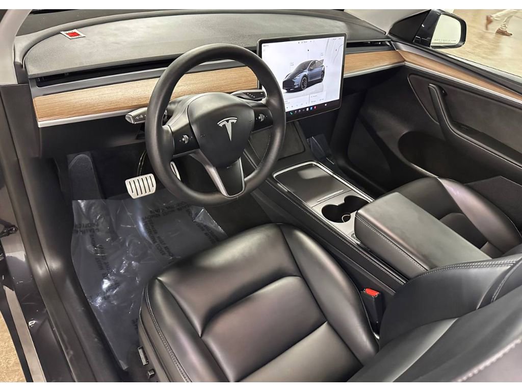 Used 2025 Tesla Model Y Performance AWD/4WD image 18