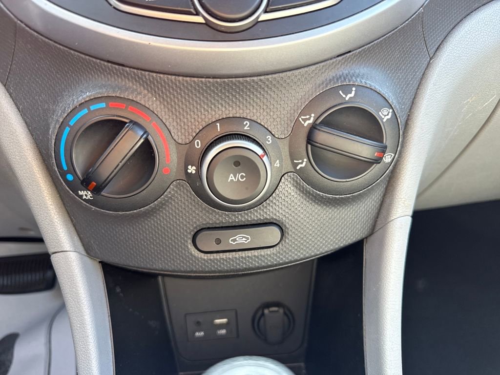 Used 2016 Hyundai Accent SE image 22