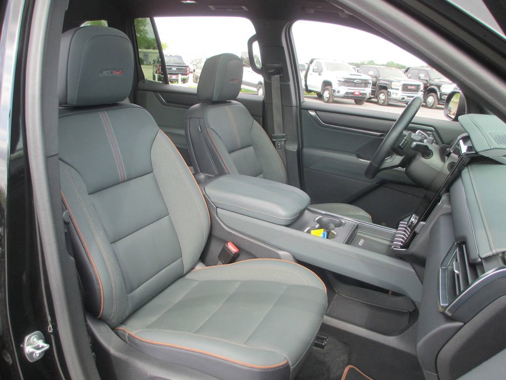 Used 2024 GMC Acadia AT4 w/ Super Cruise Package AWD/4WD image 25