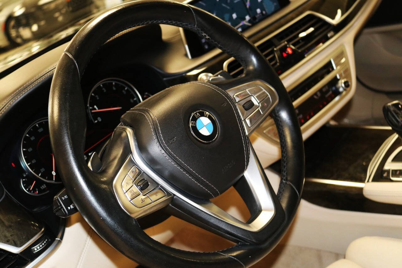 Used 2016 BMW 740i RWD image 79