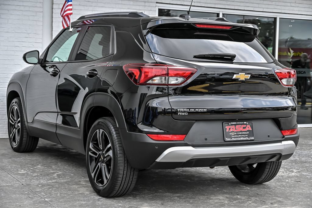 Used 2024 Chevrolet TrailBlazer LT w/ LT Cold Weather Package AWD/4WD image 8