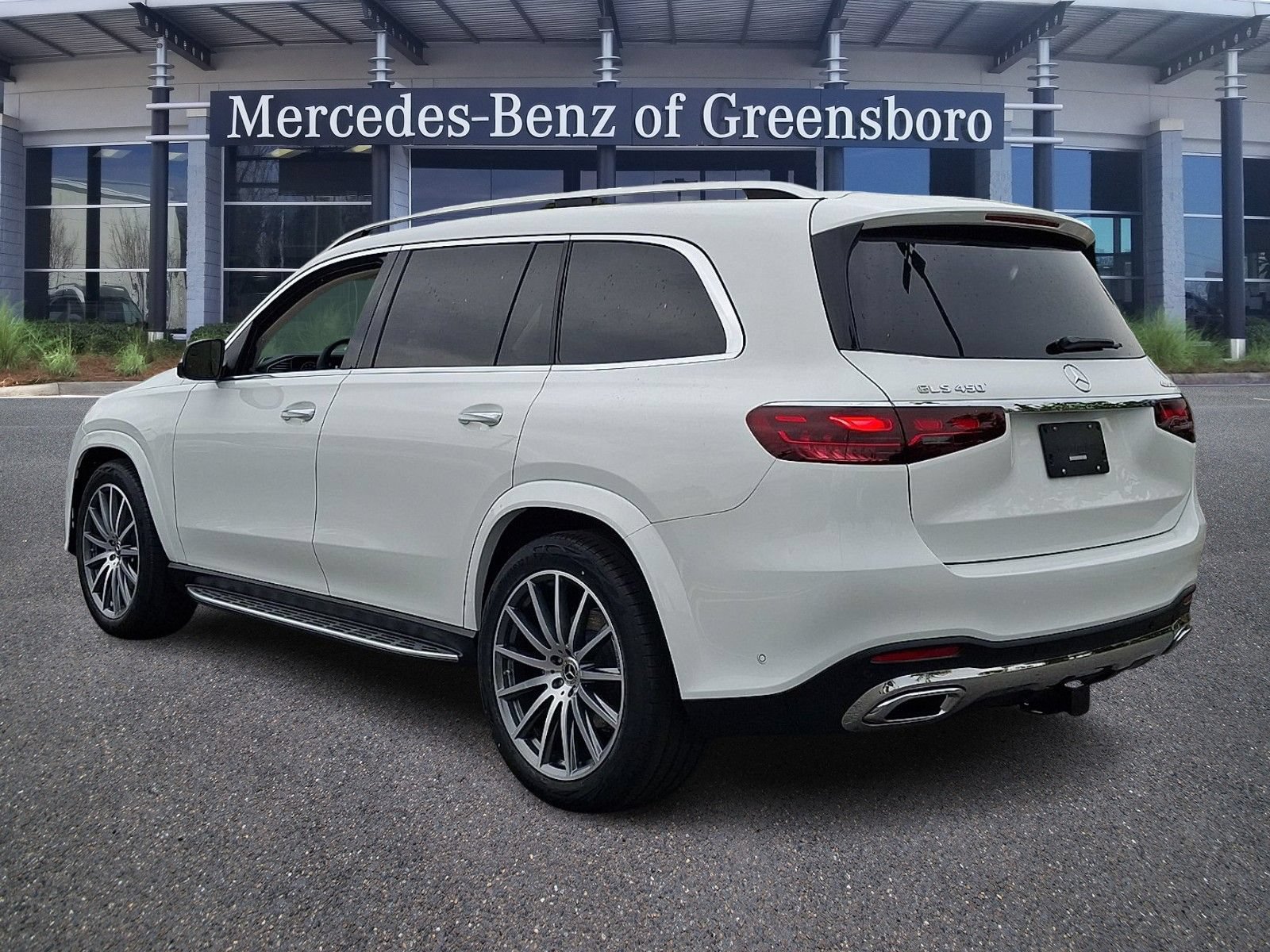 New 2026 Mercedes-Benz GLS 450 4MATIC image 3