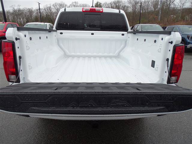 Used 2024 Chevrolet Colorado LT w/ LT Convenience Package RWD image 5