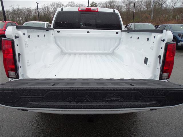 Used 2024 Chevrolet Colorado LT w/ LT Convenience Package image 5