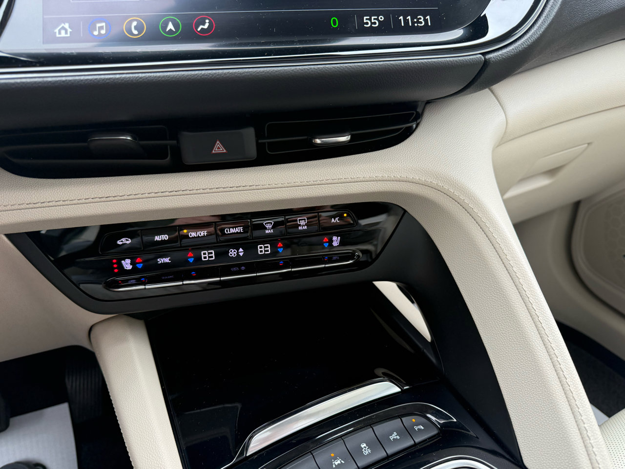Used 2022 Buick Envision Avenir w/ Technology Package II image 8