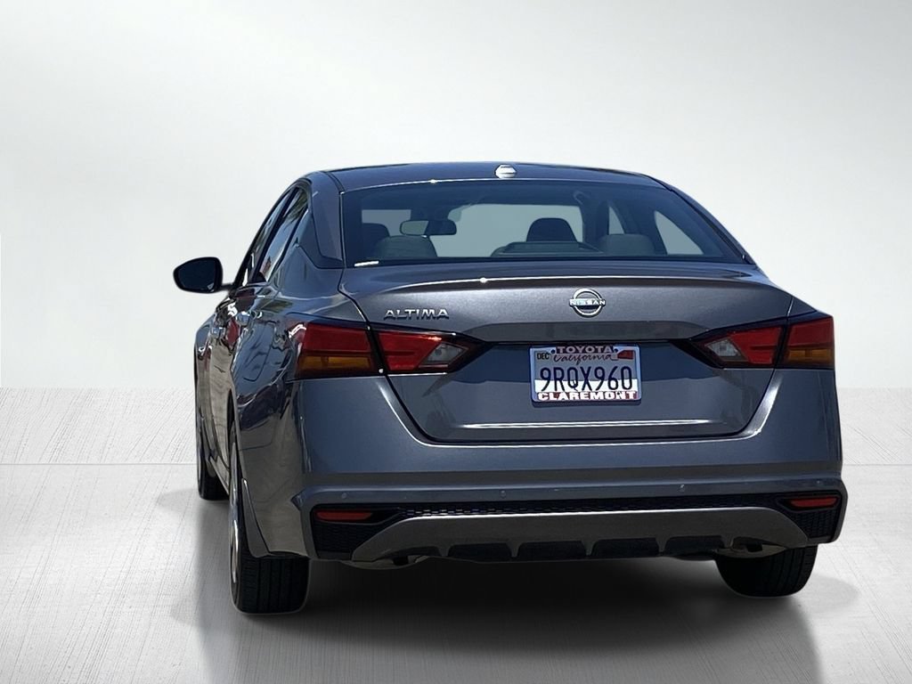 Used 2025 Nissan Altima 2.5 S FWD image 6