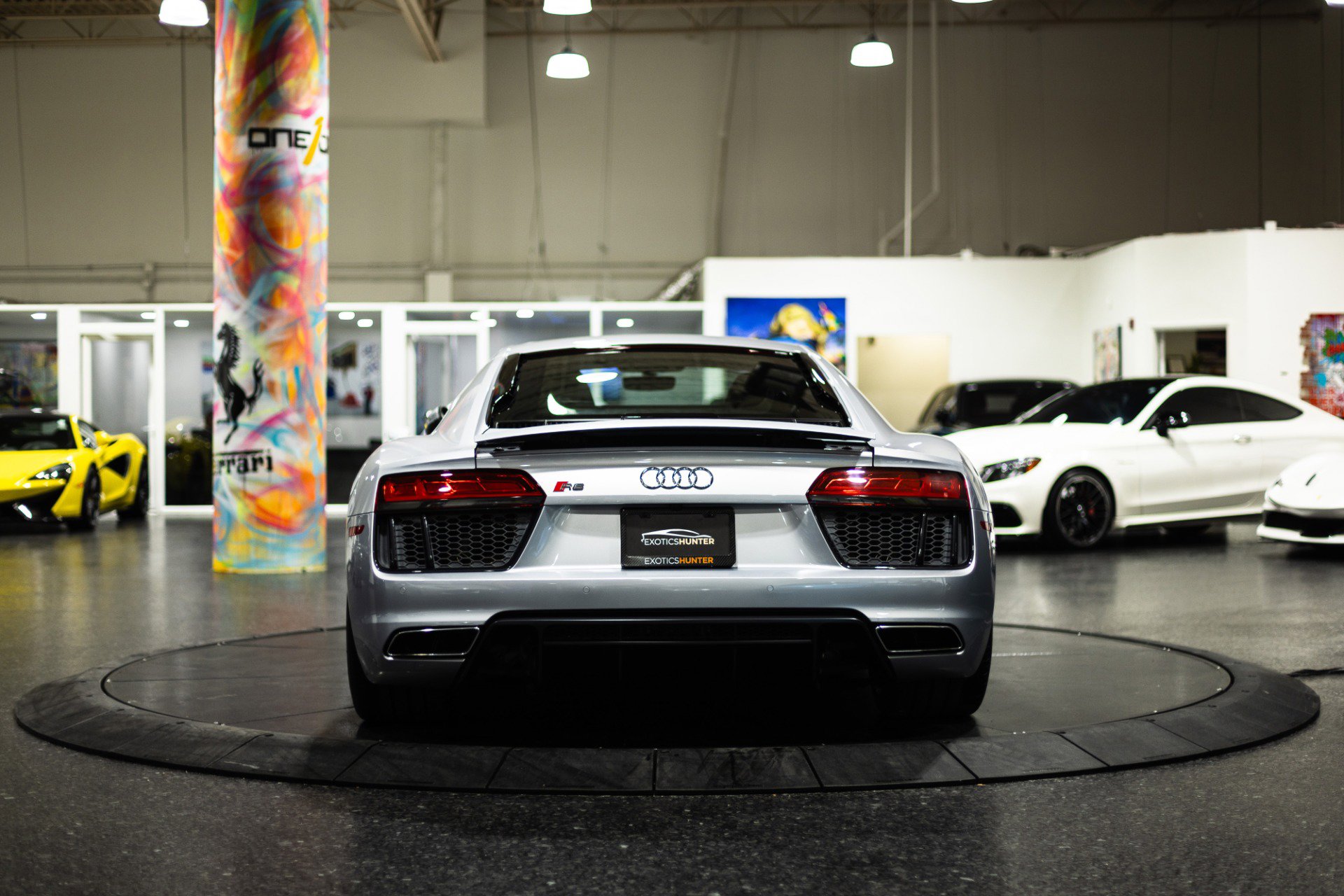 Used 2017 Audi R8 V10 w/ Carbon Exterior Package image 13