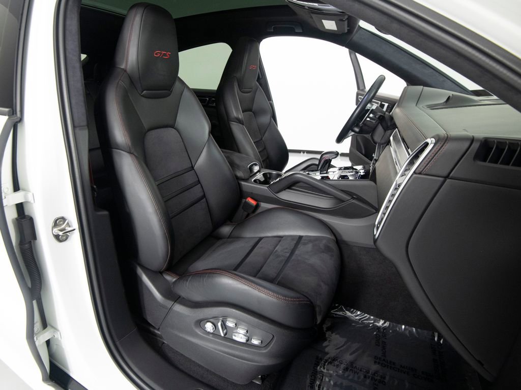 Certified 2021 Porsche Cayenne GTS AWD/4WD image 35