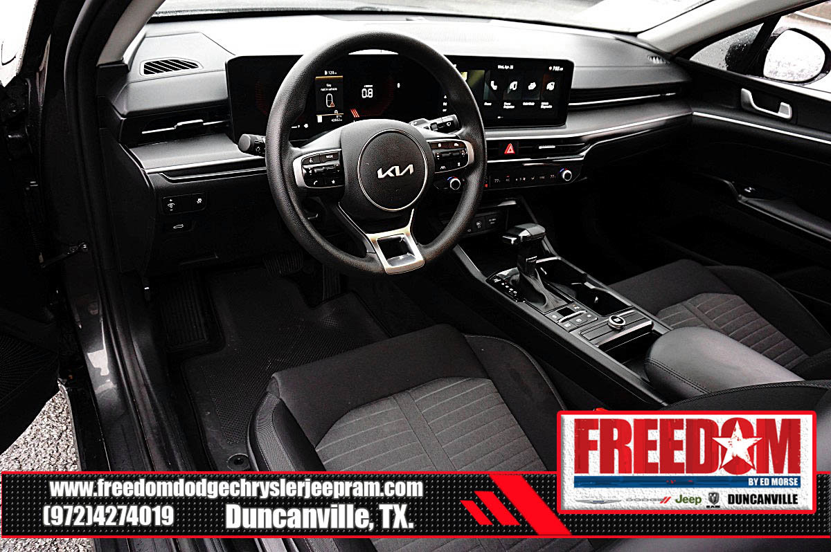 Used 2025 Kia K5 LXS FWD image 10
