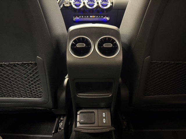 Used 2025 Mercedes-Benz GLA 250 image 15