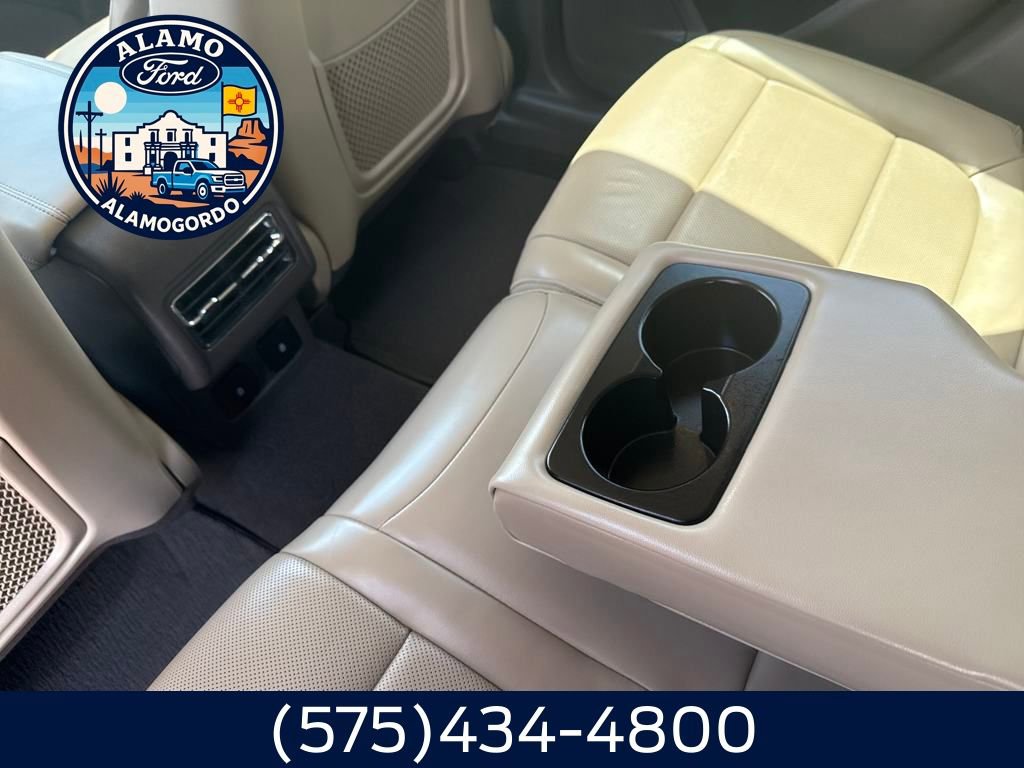 Used 2024 Lincoln Corsair Reserve w/ Equipment Group 201A image 12