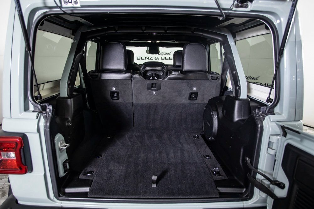 Used 2023 Jeep Wrangler Unlimited Rubicon 392 AWD/4WD image 13