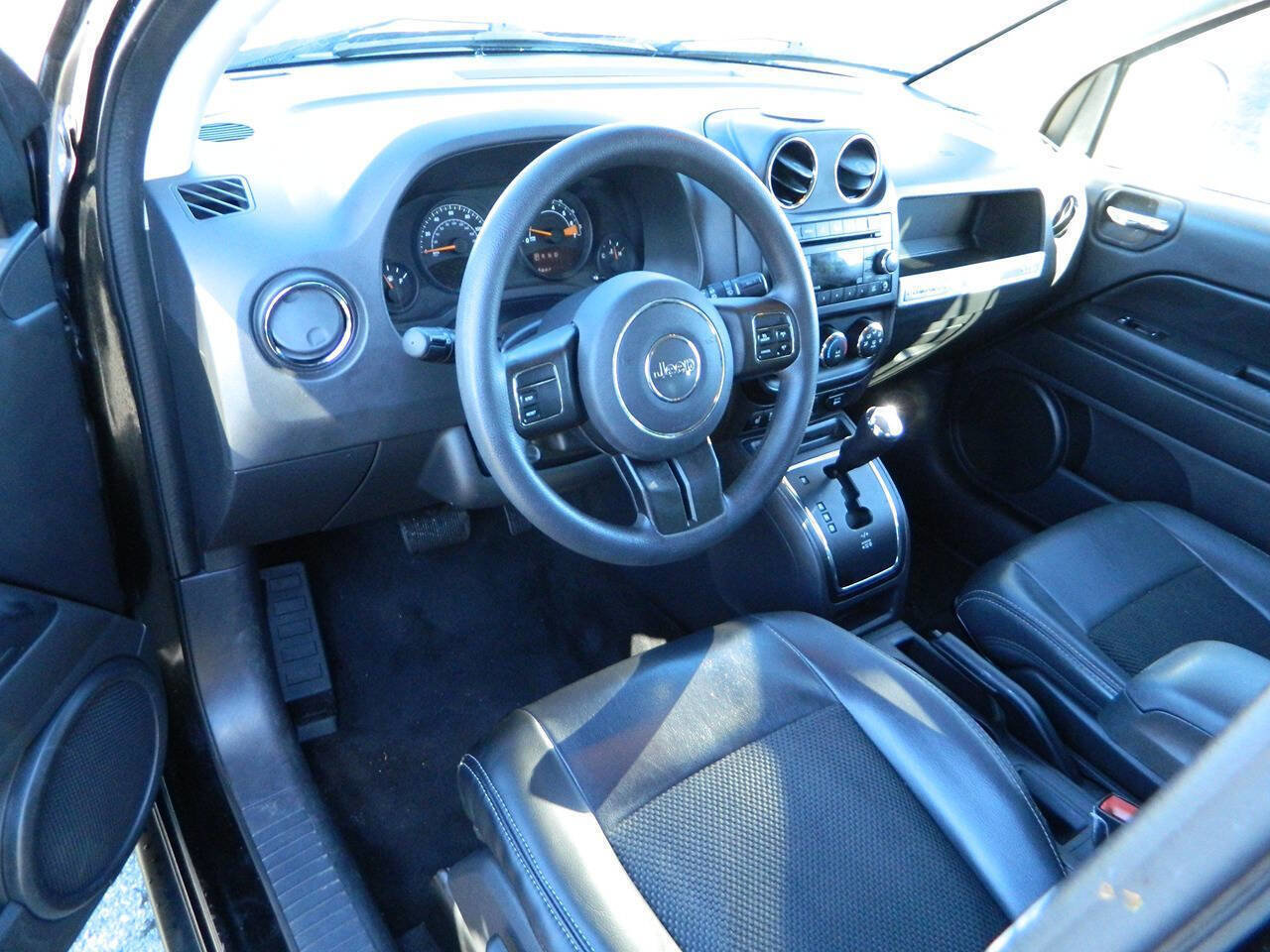 Used 2014 Jeep Compass Sport w/ Power Value Group FWD image 11