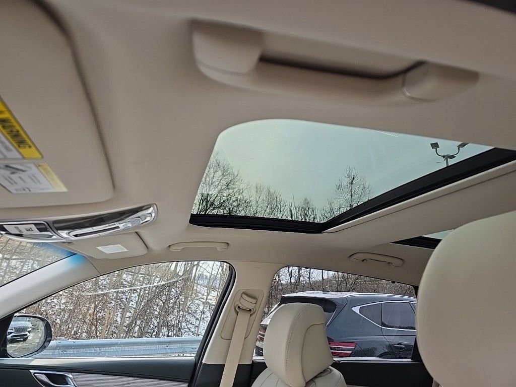 Used 2025 Genesis GV80 2.5T Select image 11