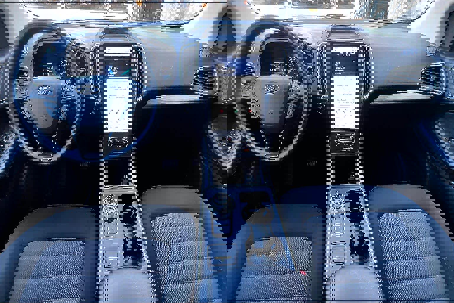 Certified 2023 Ford Edge SE image 16