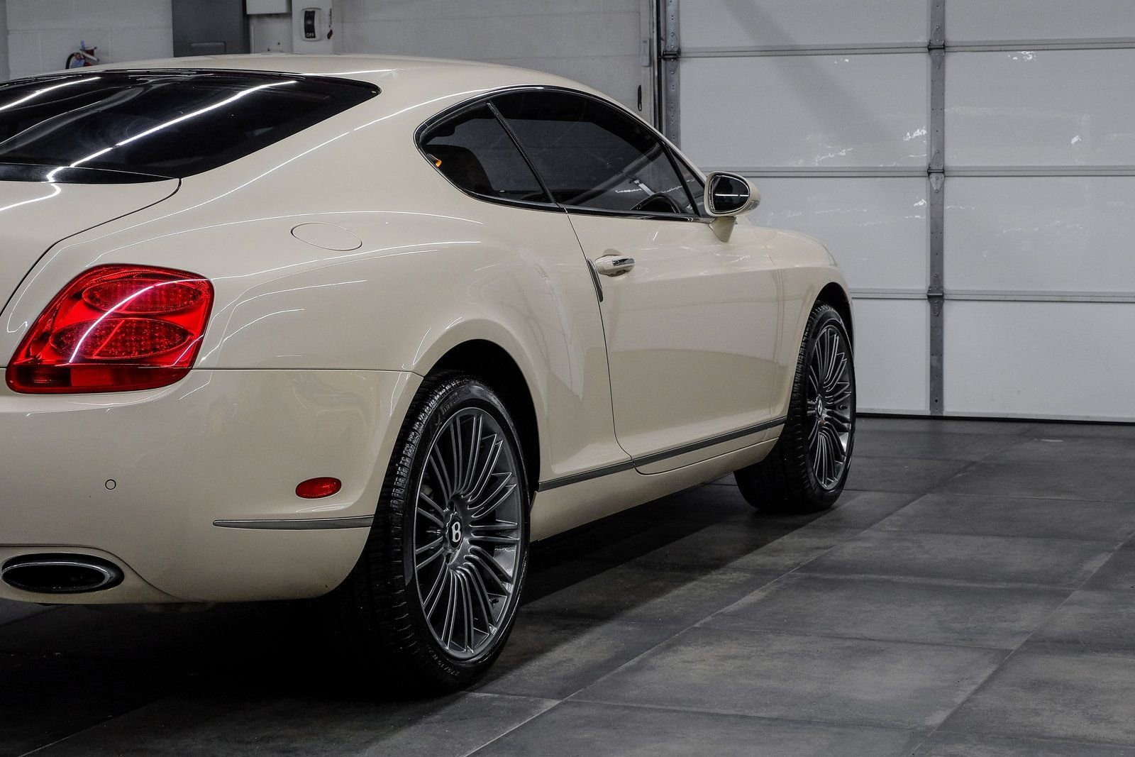 Used 2009 Bentley Continental GT image 14