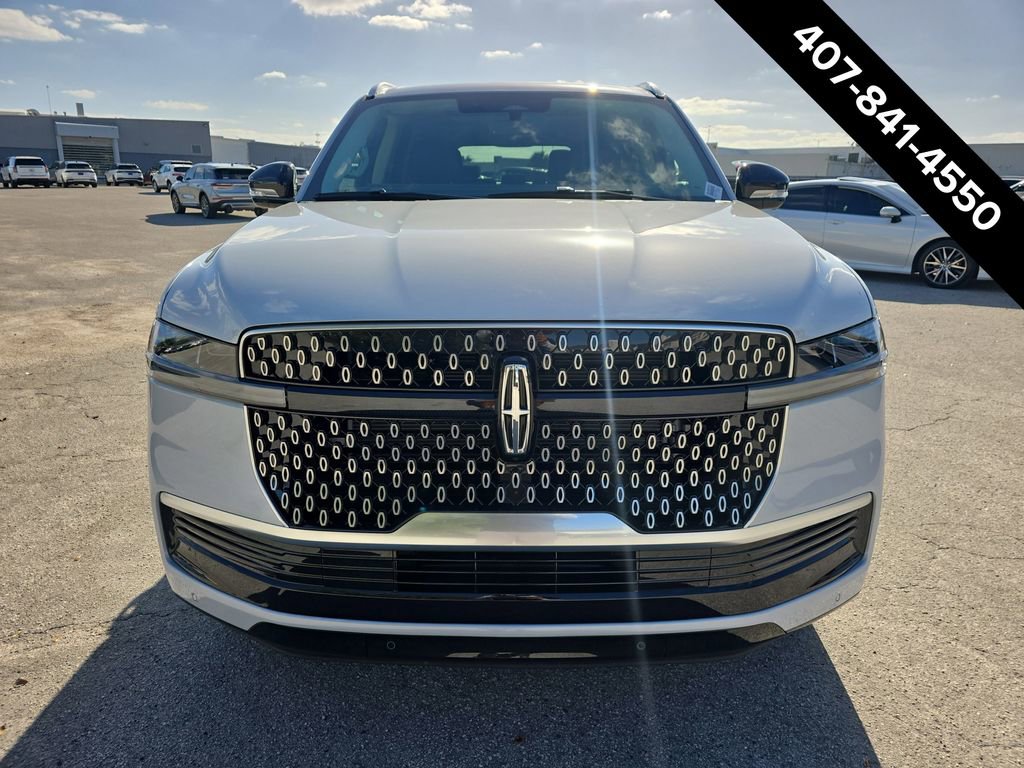 New 2026 Lincoln Navigator L Reserve image 2