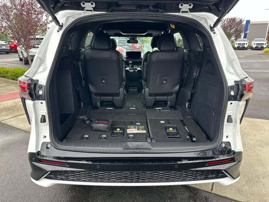 Certified 2026 Toyota Sienna XSE AWD/4WD image 27