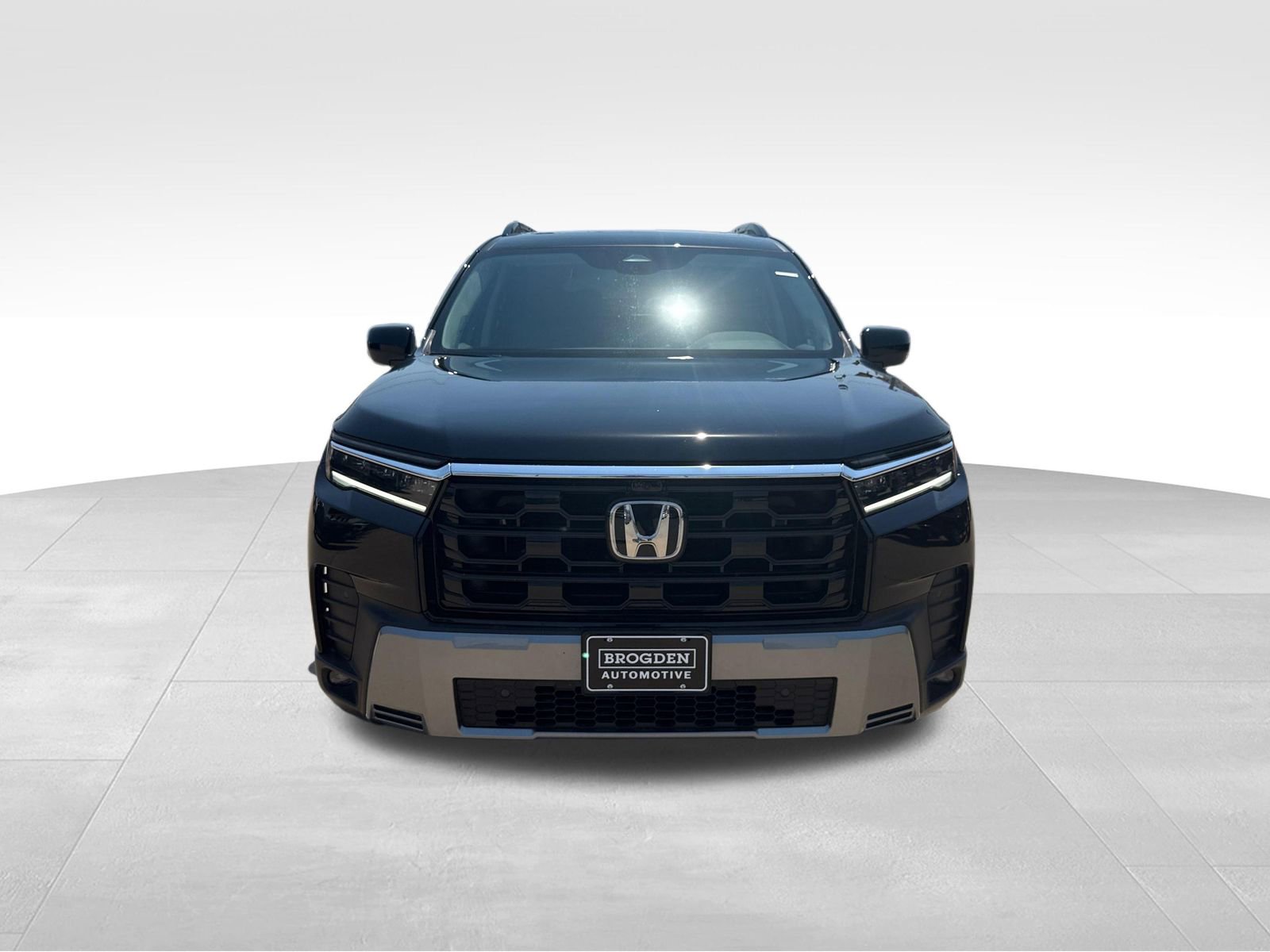 Used 2026 Honda Pilot Touring image 15
