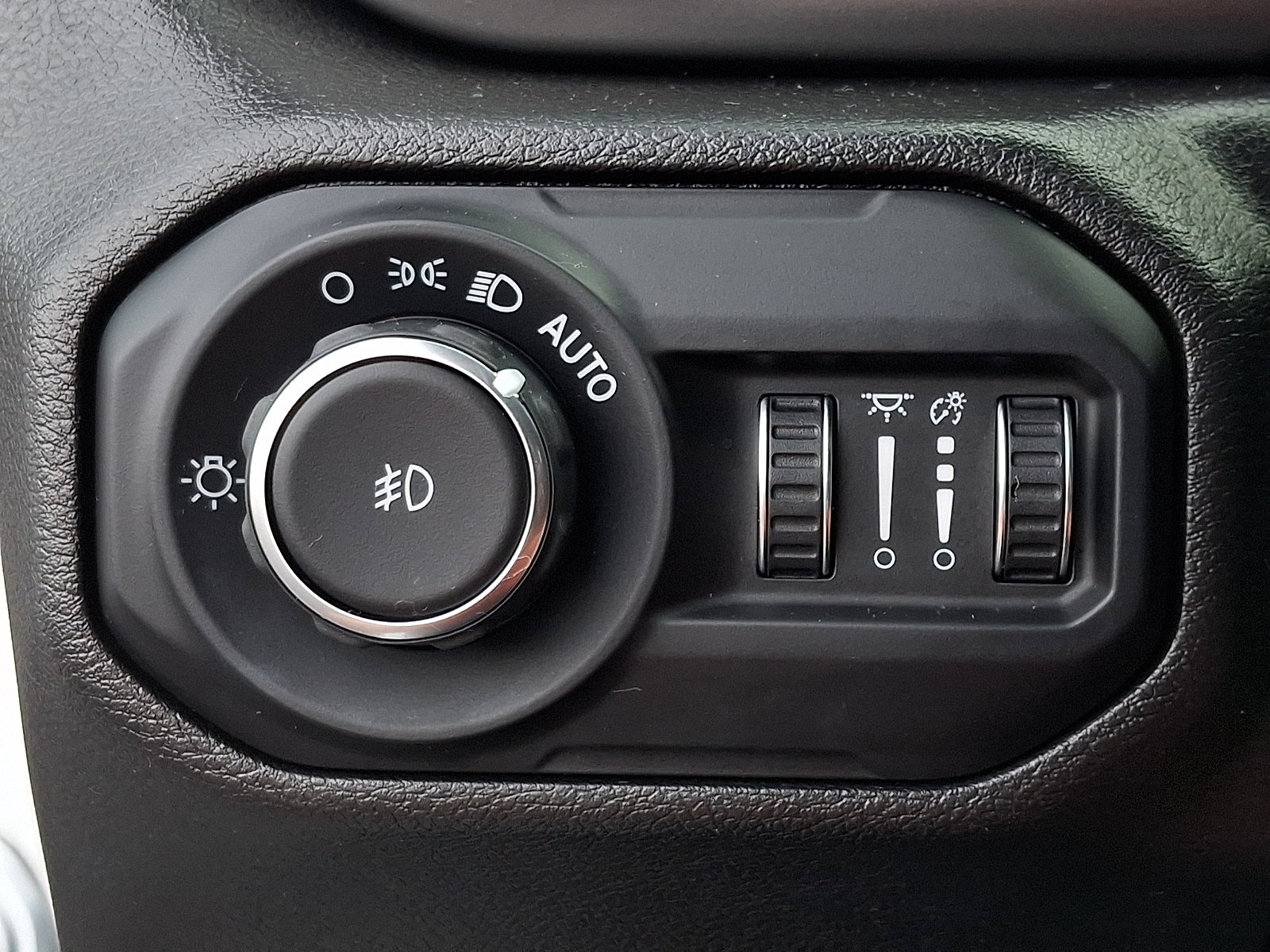 Certified 2022 Jeep Wrangler Unlimited Sport AWD/4WD image 26