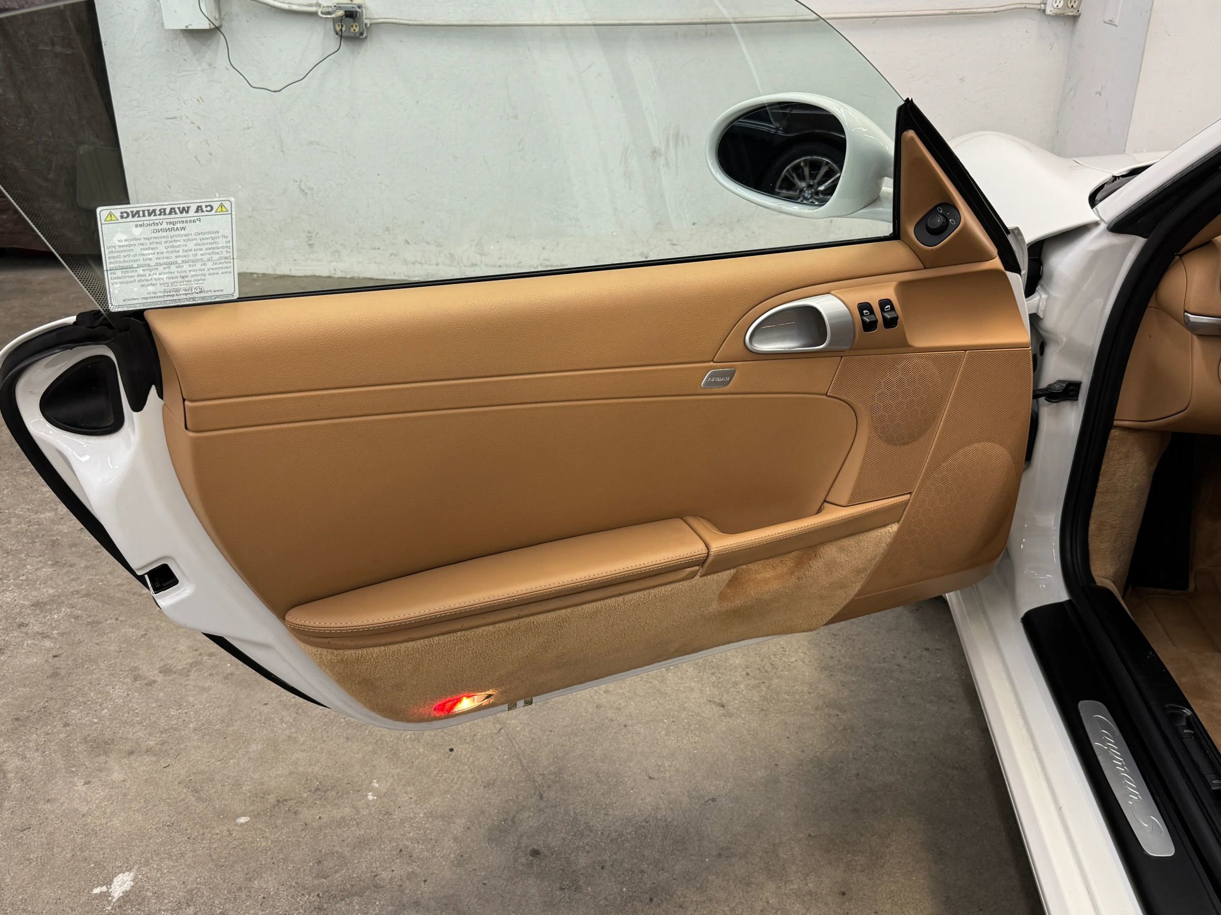 Used 2010 Porsche Cayman S image 13