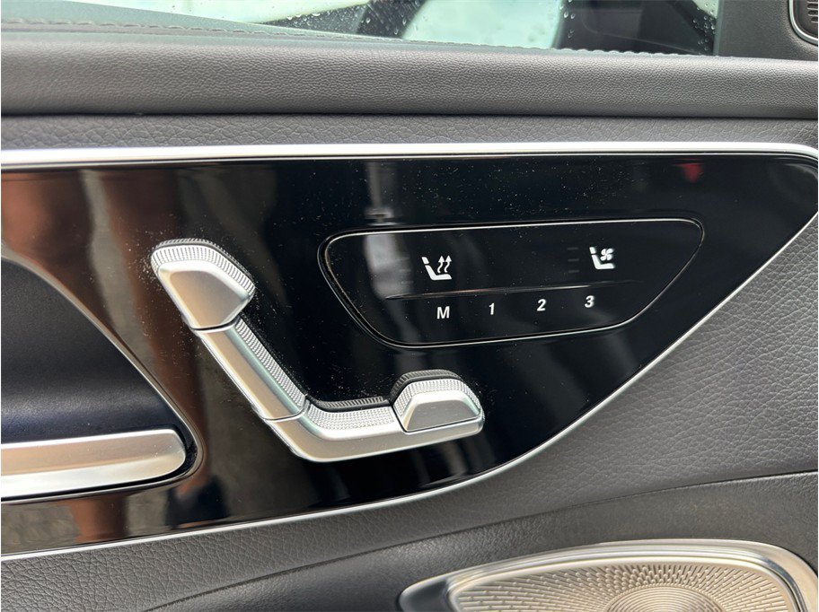Used 2024 Mercedes-Benz C 300 Sedan image 22