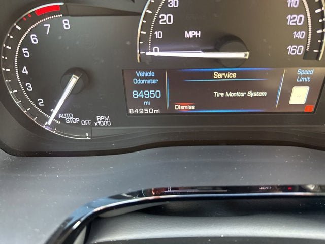 Used 2018 Cadillac XT5 Luxury w/ Driver Awareness Package AWD/4WD image 17