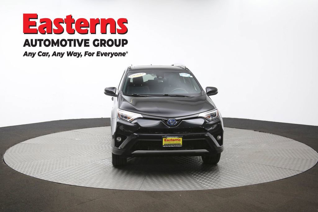 Used 2018 Toyota RAV4 SE image 39