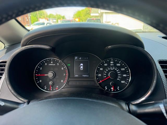 Used 2017 Kia Forte S FWD image 19