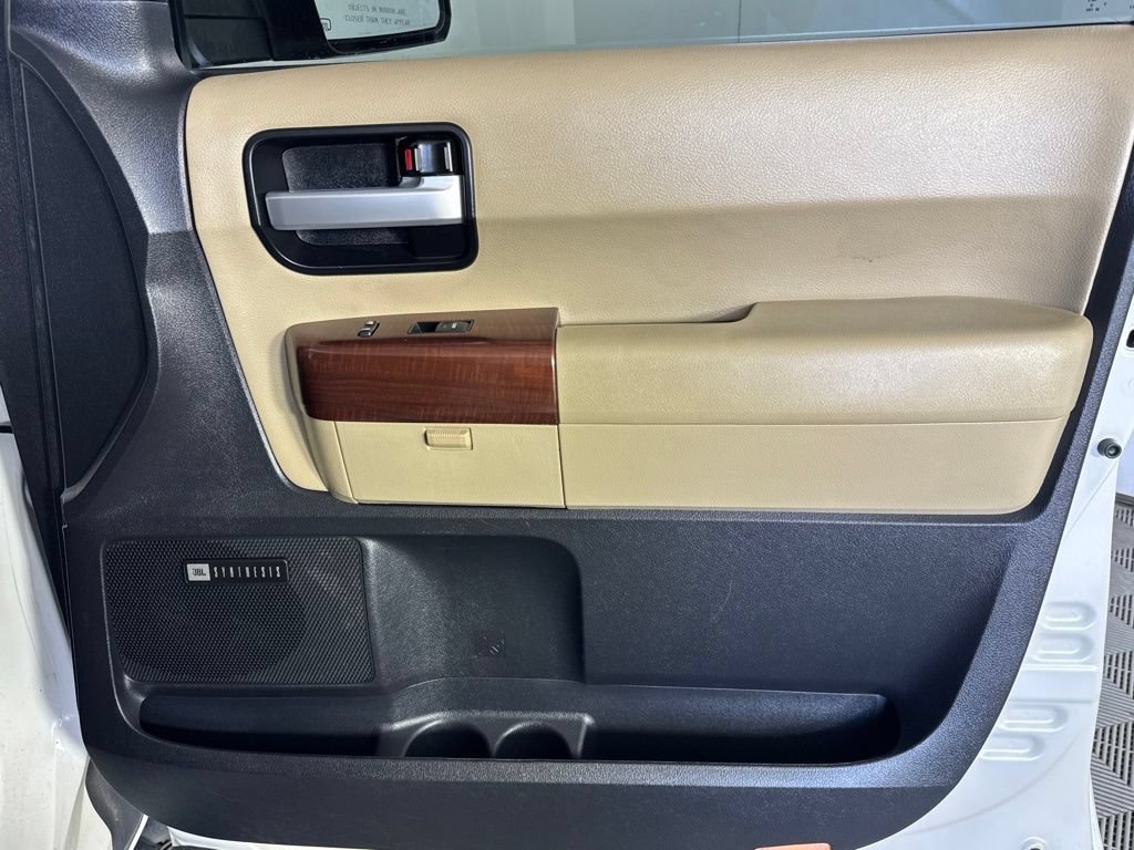 Used 2017 Toyota Sequoia Platinum AWD/4WD image 50