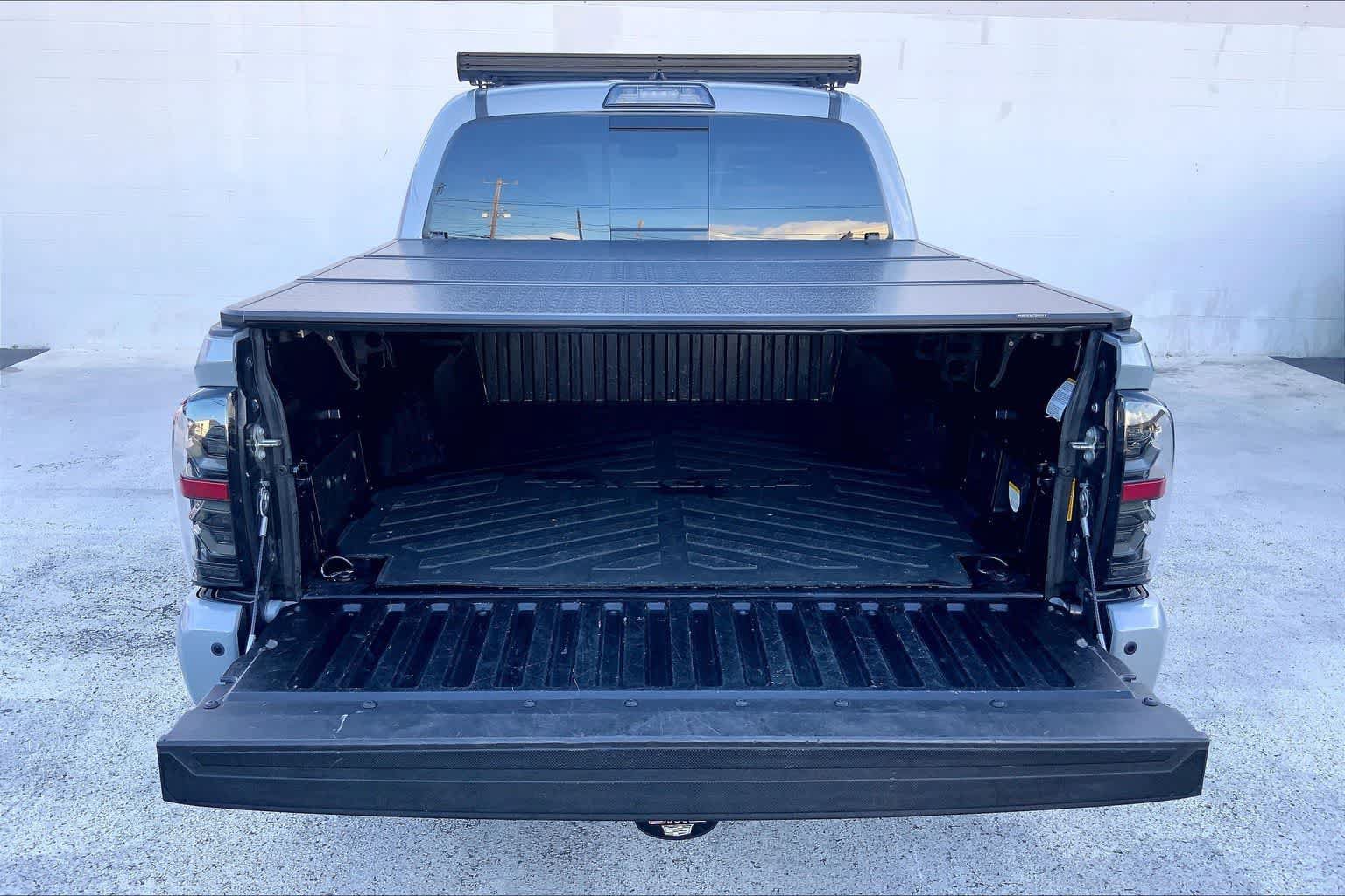 Used 2017 Toyota Tacoma TRD Pro AWD/4WD image 18