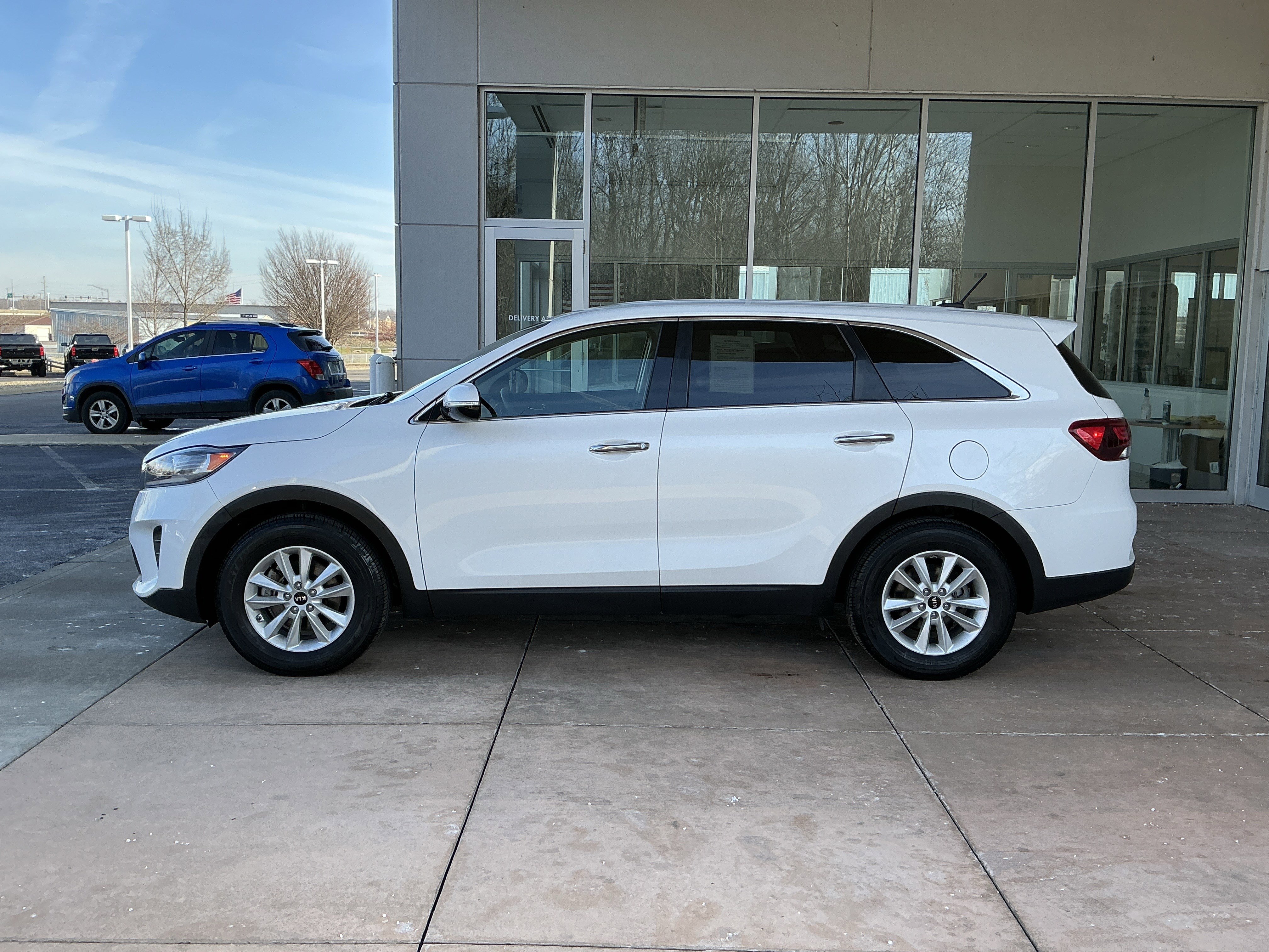 Used 2020 Kia Sorento LX image 19