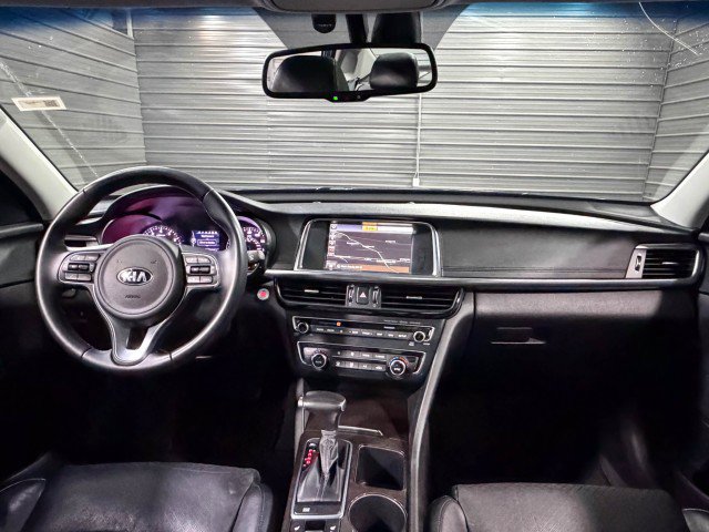 Used 2018 Kia Optima EX w/ Technology Package image 11