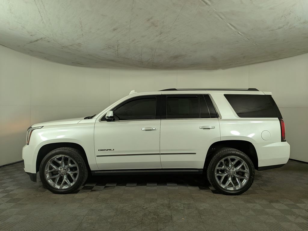 Used 2020 GMC Yukon Denali w/ Denali Premium Package image 3