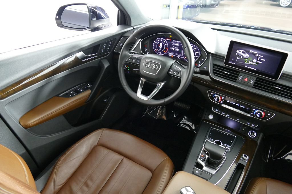 Used 2019 Audi Q5 Premium w/ Premium Plus Package AWD/4WD image 24